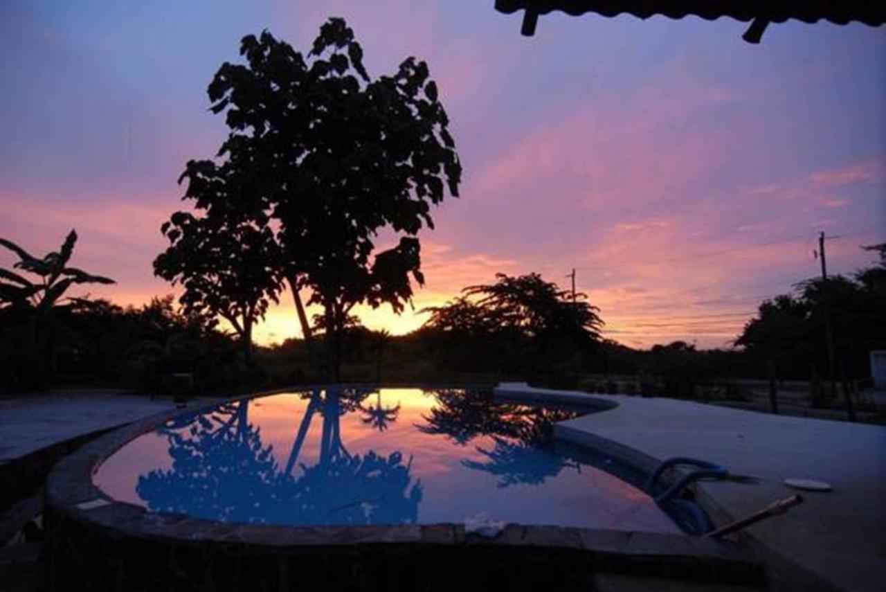 Flamingo Cabinas Hotel Playa Flamingo Buitenkant foto